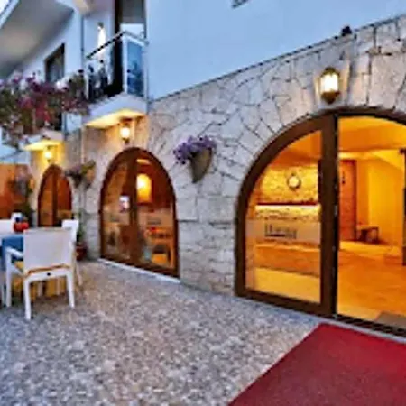 Hotel Himm 3*