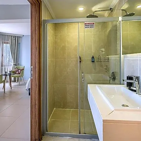 Himm Hotel 3*