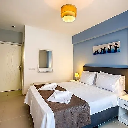 Otel Himm 3*